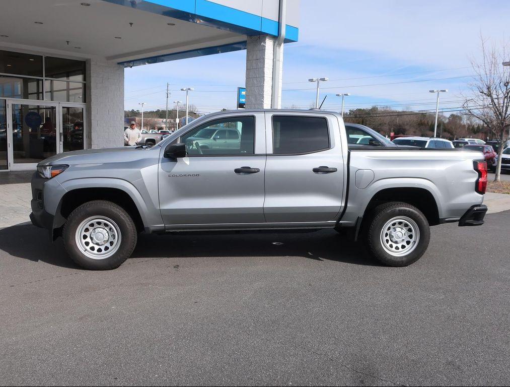 new 2024 Chevrolet Colorado car, priced at $29,560