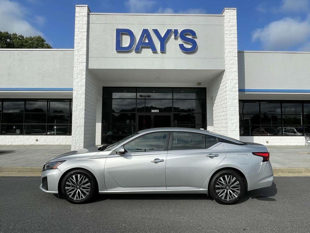used 2023 Nissan Altima car, priced at $18,500