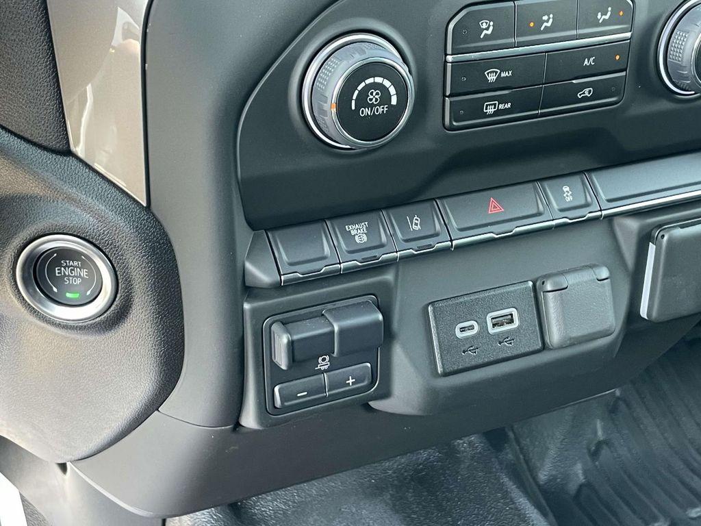 new 2025 Chevrolet Silverado 3500 car, priced at $61,483