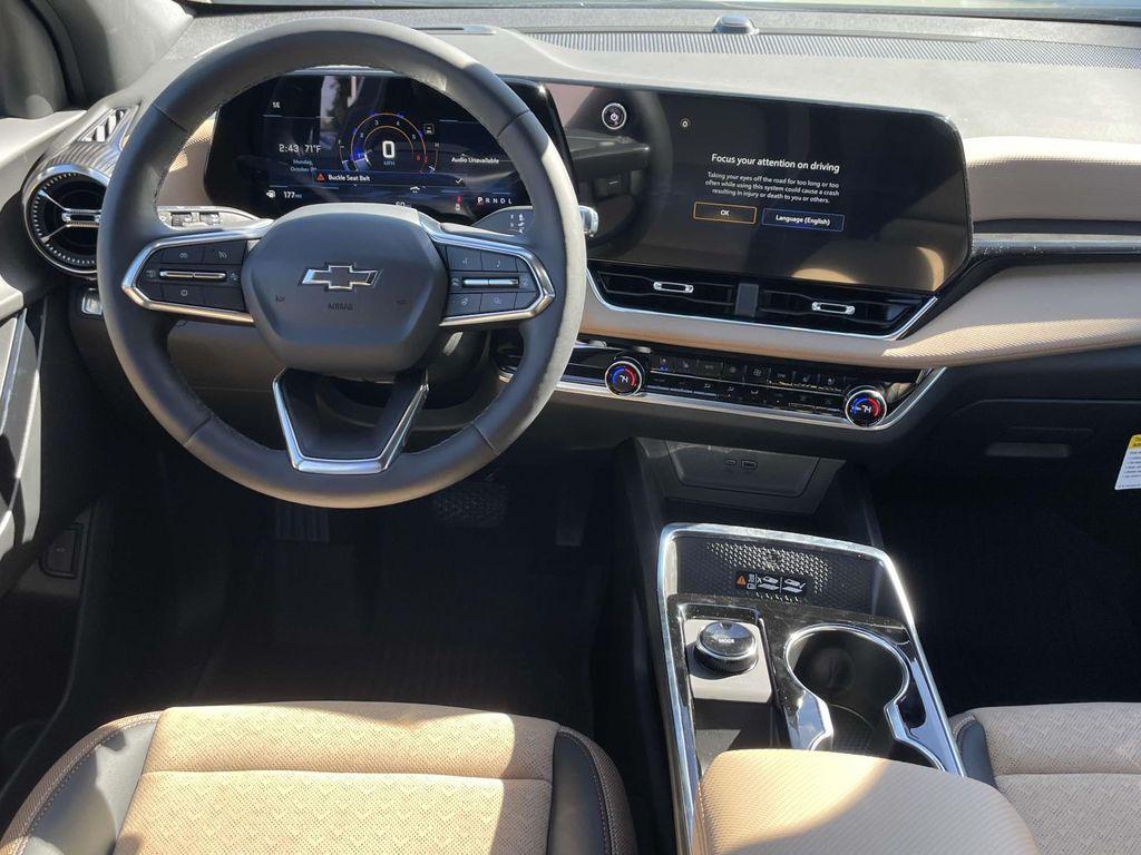 new 2026 Chevrolet Equinox car, priced at $36,585