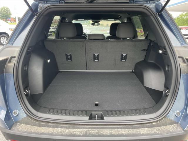 used 2025 Chevrolet Equinox car, priced at $26,900