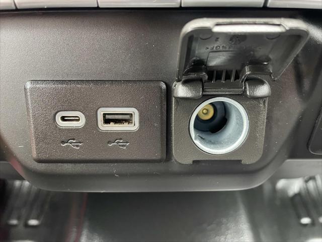 used 2023 GMC Sierra 1500 car, priced at $33,500