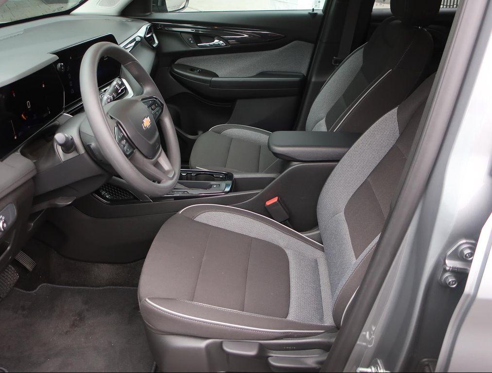 new 2025 Chevrolet TrailBlazer car, priced at $21,990