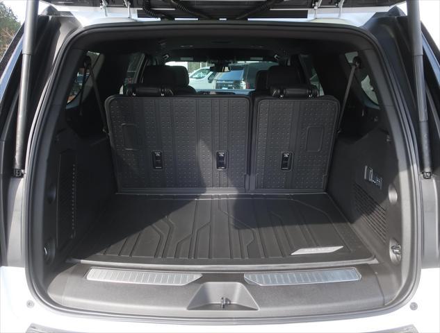 new 2025 Chevrolet Suburban car, priced at $81,610