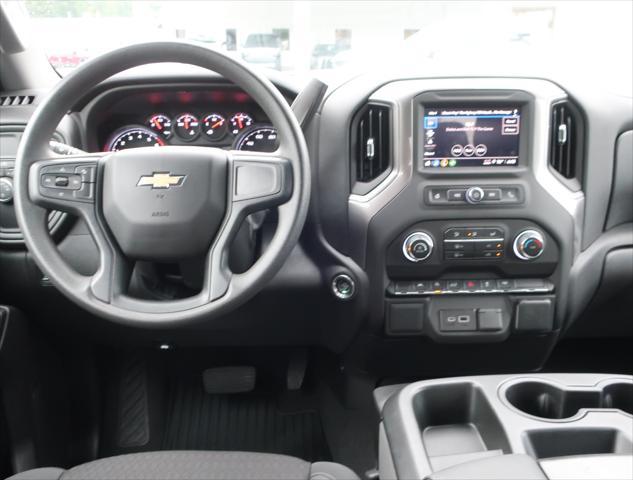 new 2024 Chevrolet Silverado 1500 car, priced at $40,195