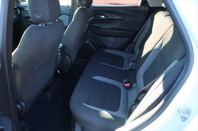 new 2025 Chevrolet TrailBlazer car, priced at $25,680