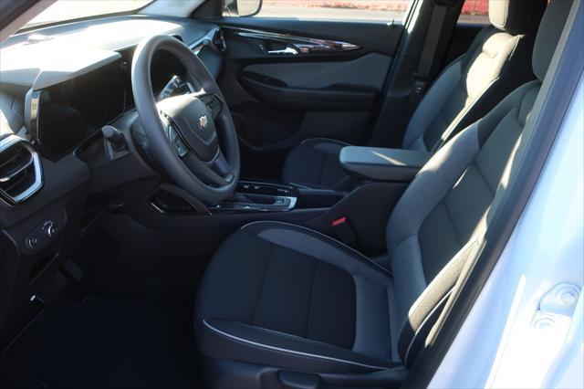 new 2025 Chevrolet TrailBlazer car, priced at $25,680