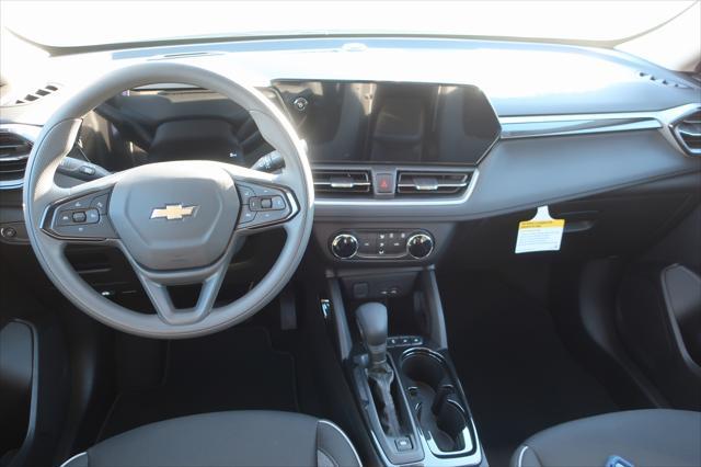 new 2025 Chevrolet TrailBlazer car, priced at $25,680