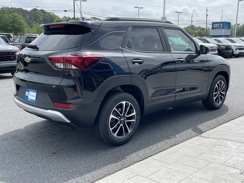 new 2025 Chevrolet TrailBlazer car, priced at $25,990