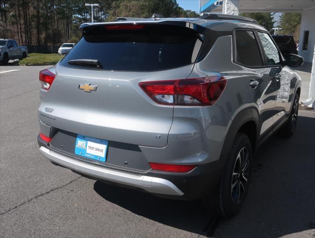 new 2025 Chevrolet TrailBlazer car, priced at $28,475