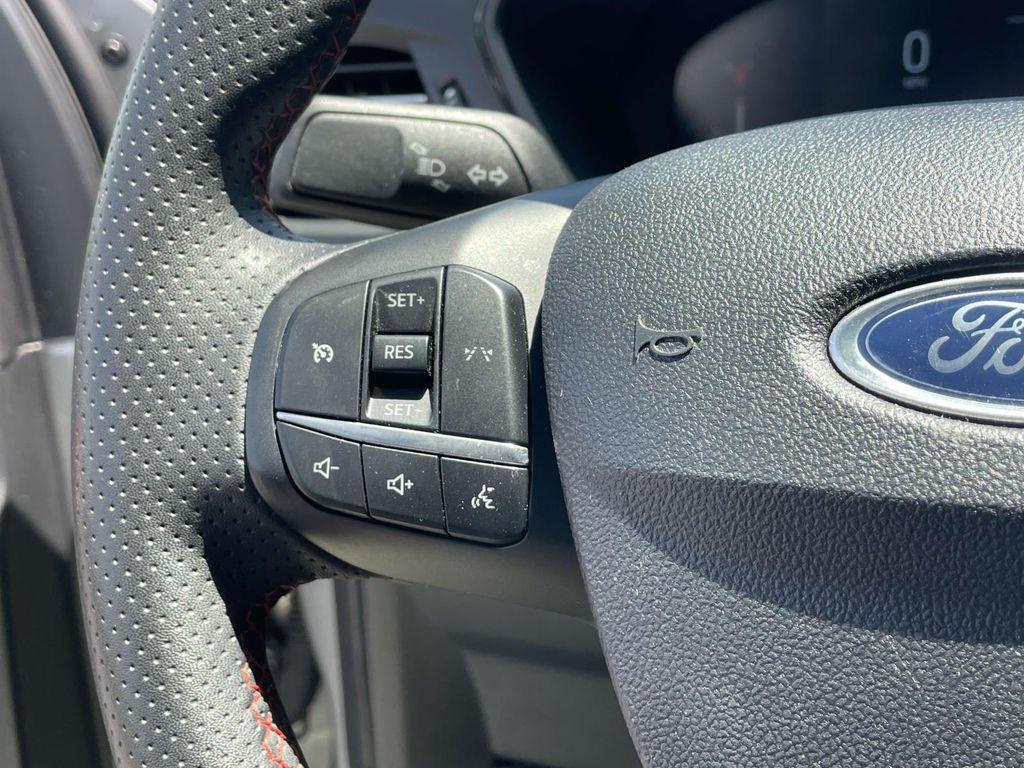 used 2023 Ford Escape car, priced at $21,900
