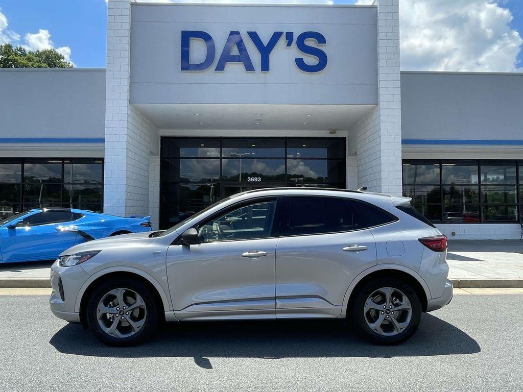 used 2023 Ford Escape car, priced at $21,900