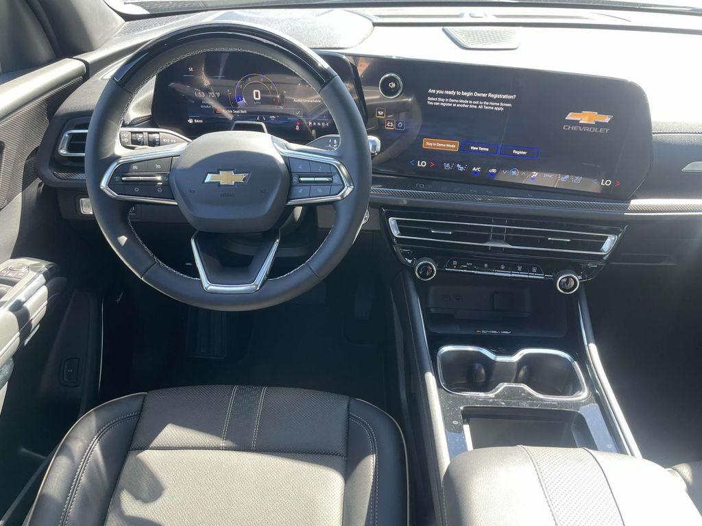 new 2026 Chevrolet Traverse car, priced at $59,183