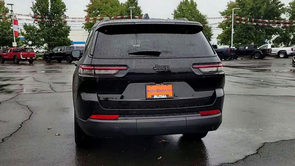 new 2025 Jeep Grand Cherokee L car, priced at $42,999