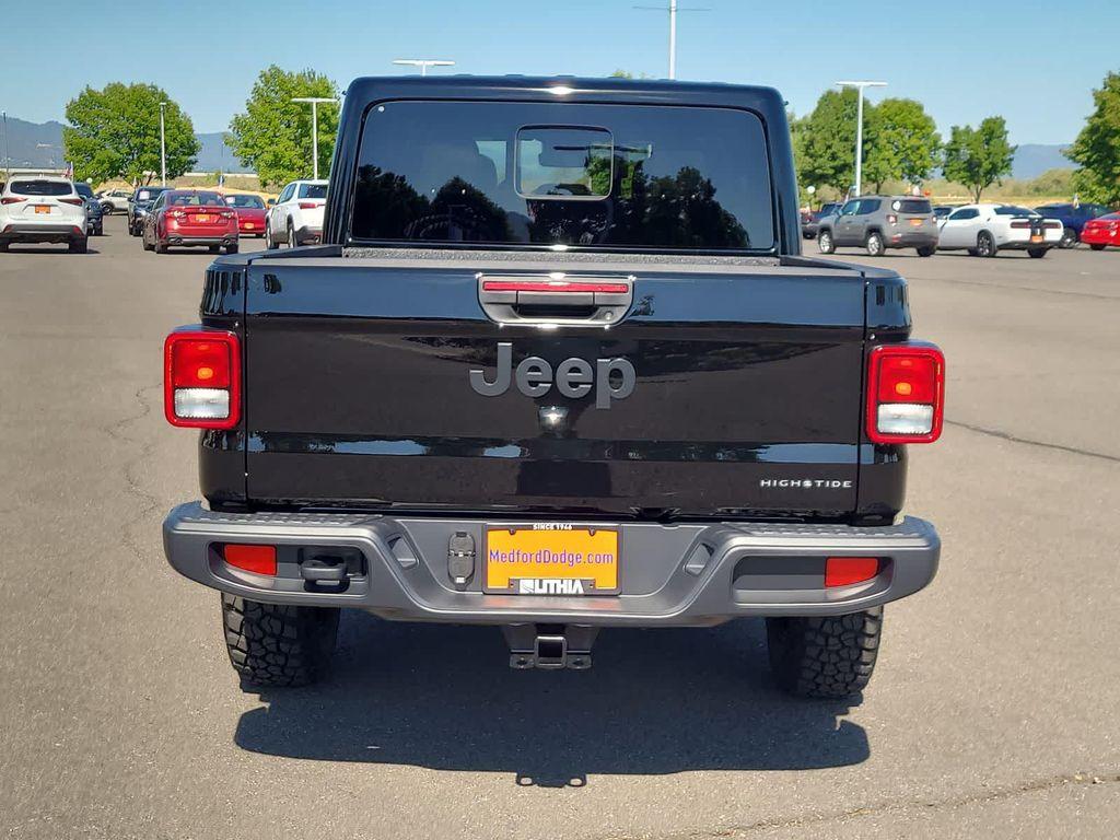 new 2025 Jeep Gladiator car, priced at $41,999