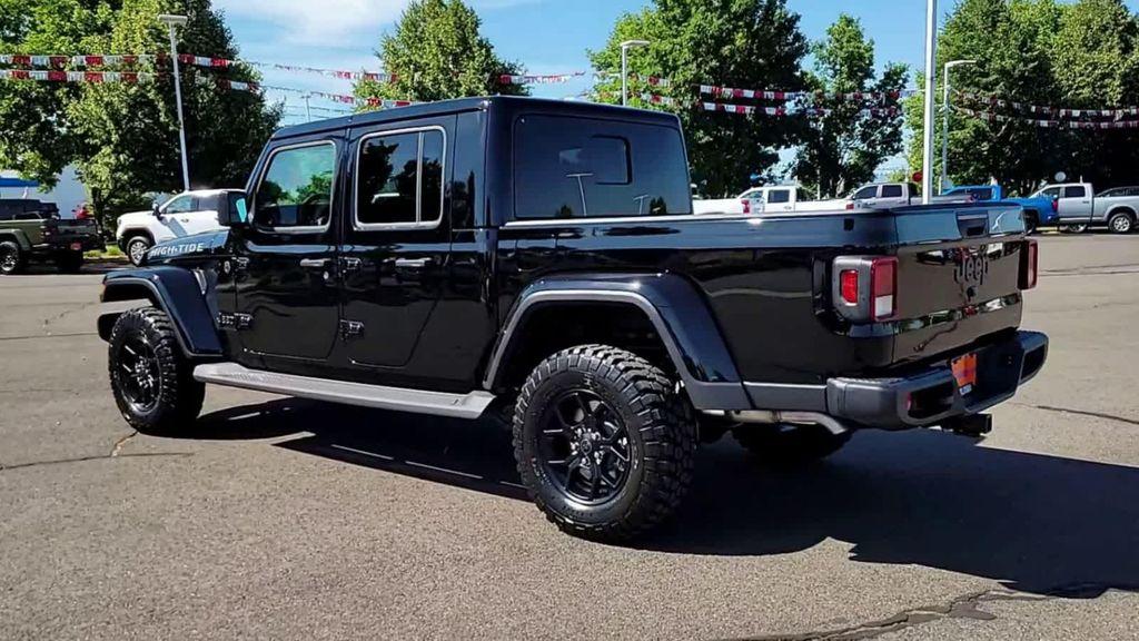 new 2025 Jeep Gladiator car, priced at $41,999
