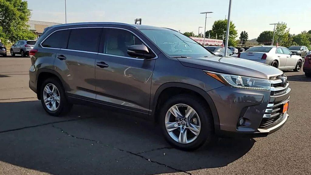 used 2017 Toyota Highlander car, priced at $24,498