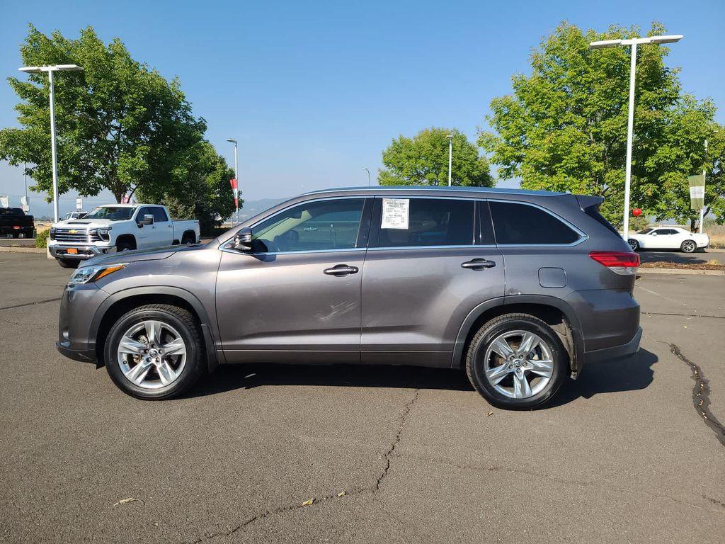 used 2017 Toyota Highlander car, priced at $24,498