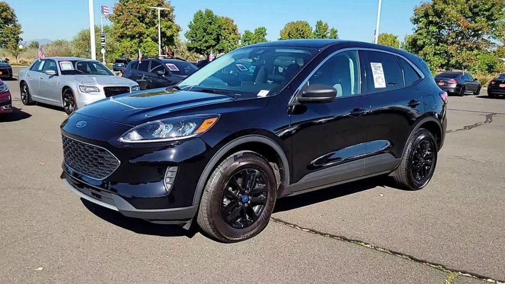 used 2022 Ford Escape car, priced at $23,998