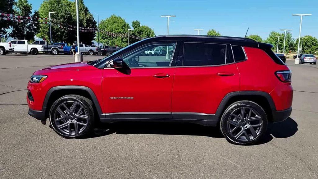 new 2025 Jeep Compass car, priced at $33,999
