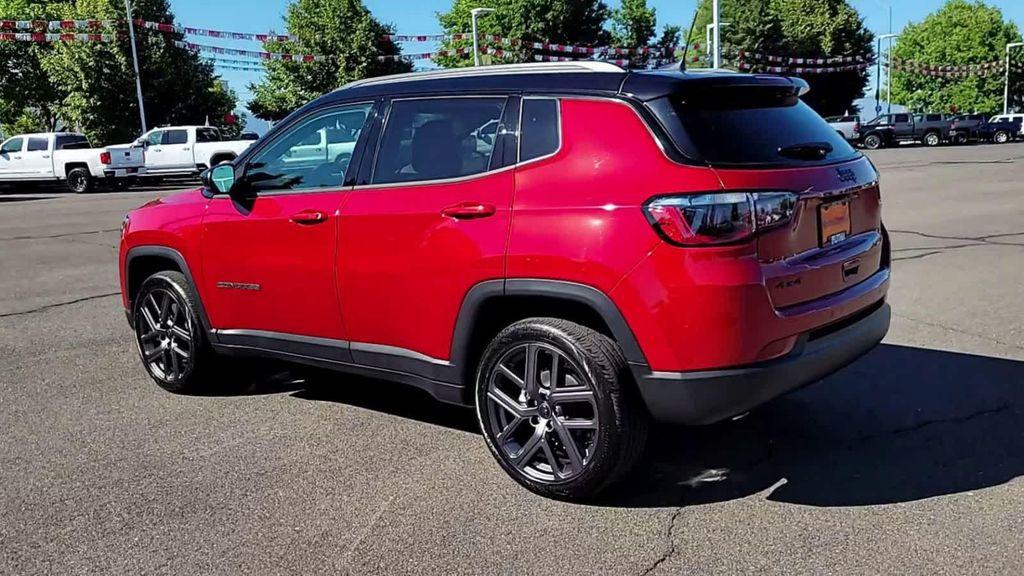 new 2025 Jeep Compass car, priced at $33,999