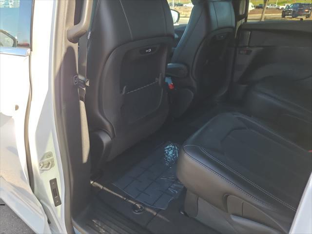new 2025 Chrysler Pacifica car, priced at $37,999