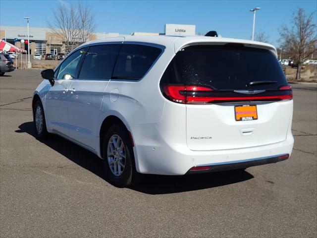 new 2025 Chrysler Pacifica car, priced at $37,999