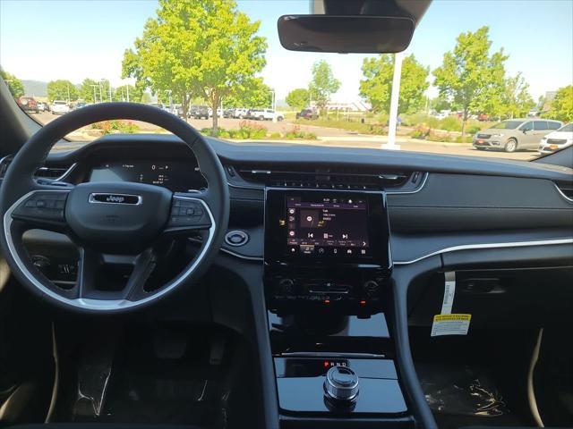 new 2025 Jeep Grand Cherokee car, priced at $39,972