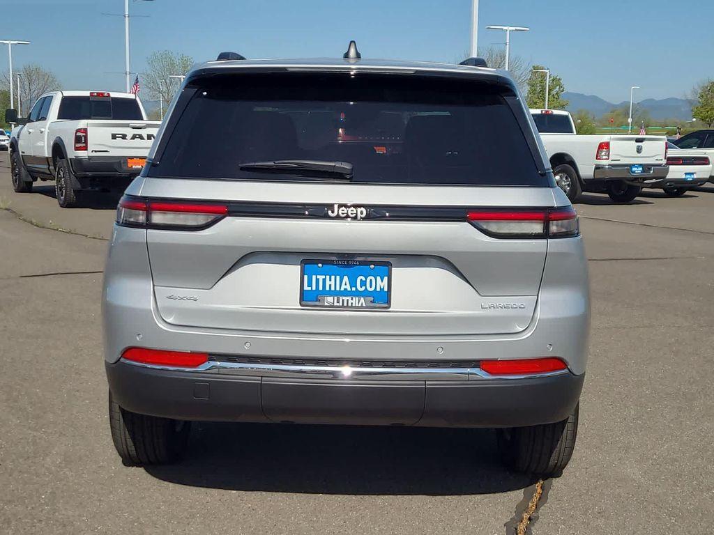 new 2025 Jeep Grand Cherokee car, priced at $34,999