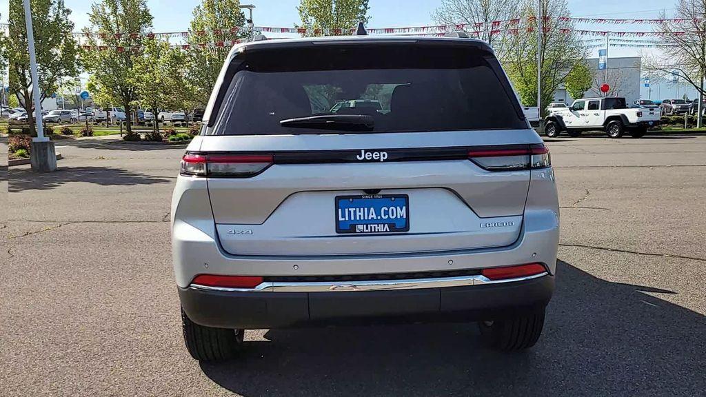 new 2025 Jeep Grand Cherokee car, priced at $34,999