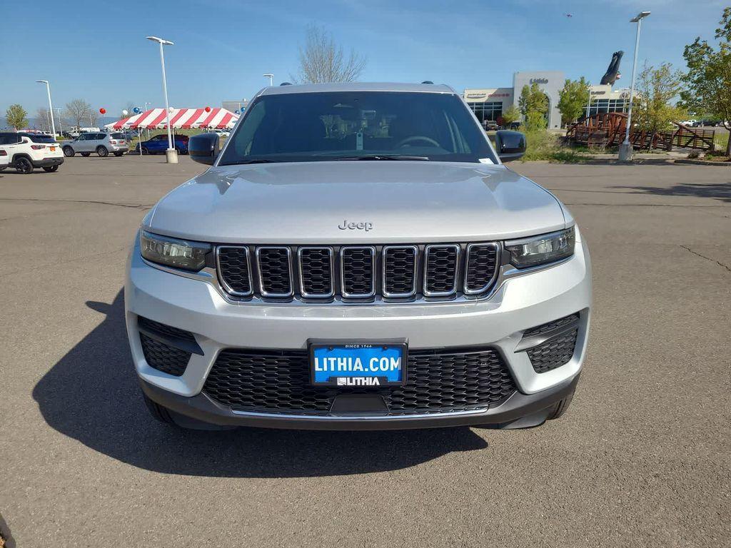 new 2025 Jeep Grand Cherokee car, priced at $34,999