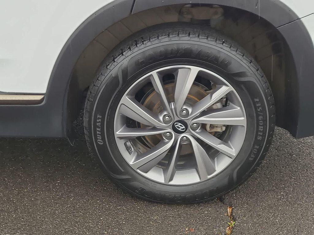 used 2020 Hyundai Santa Fe car, priced at $24,998