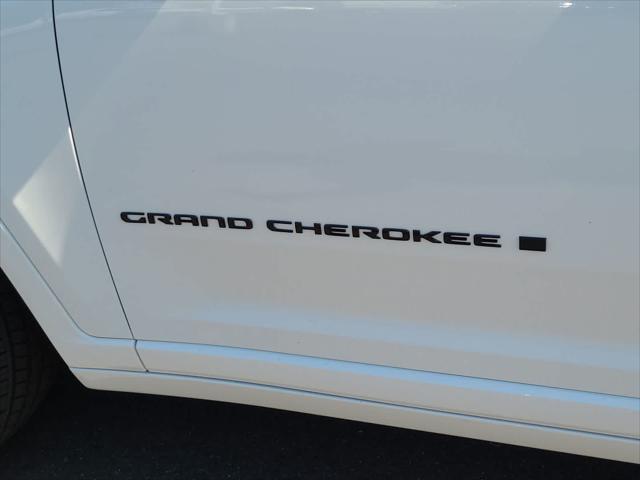 new 2025 Jeep Grand Cherokee car, priced at $61,999