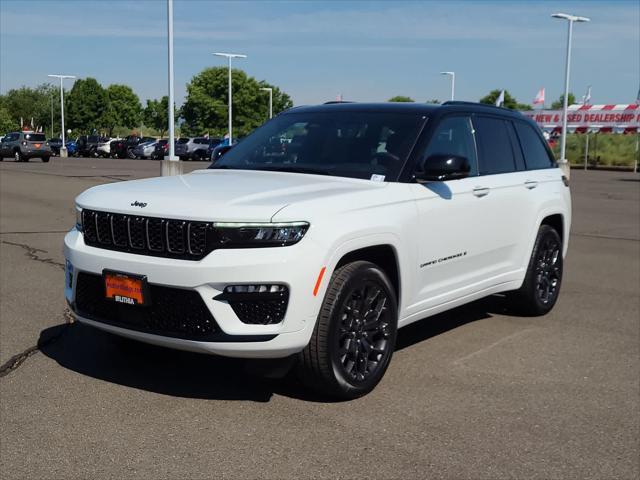 new 2025 Jeep Grand Cherokee car, priced at $61,999