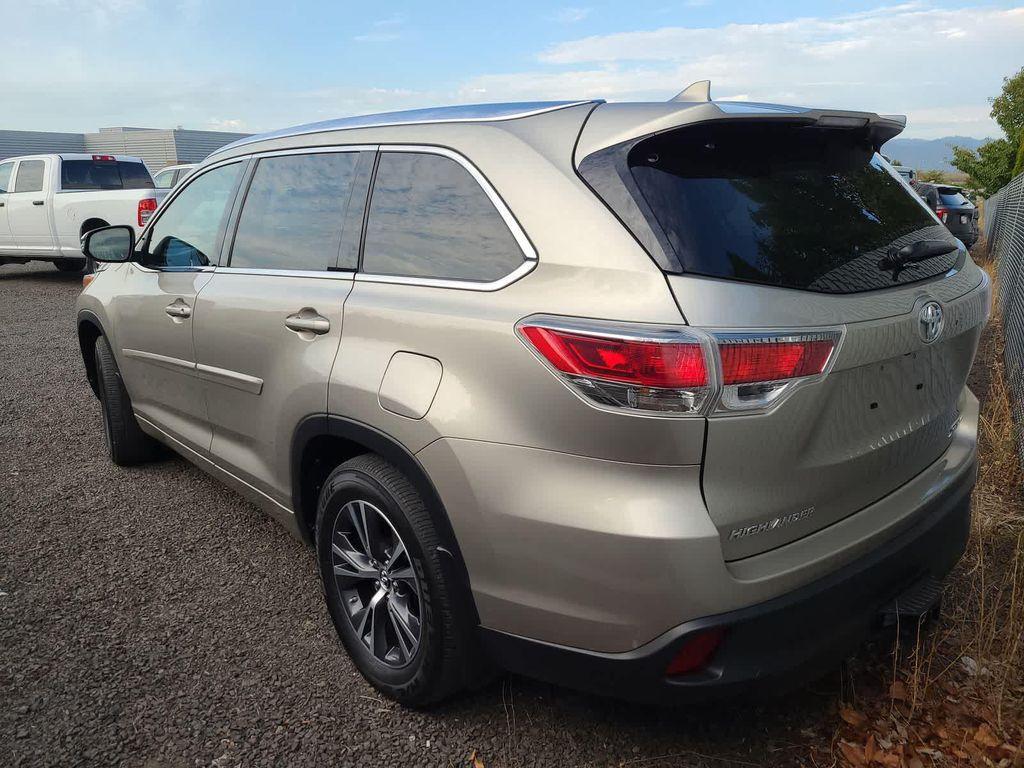 used 2016 Toyota Highlander car, priced at $28,998