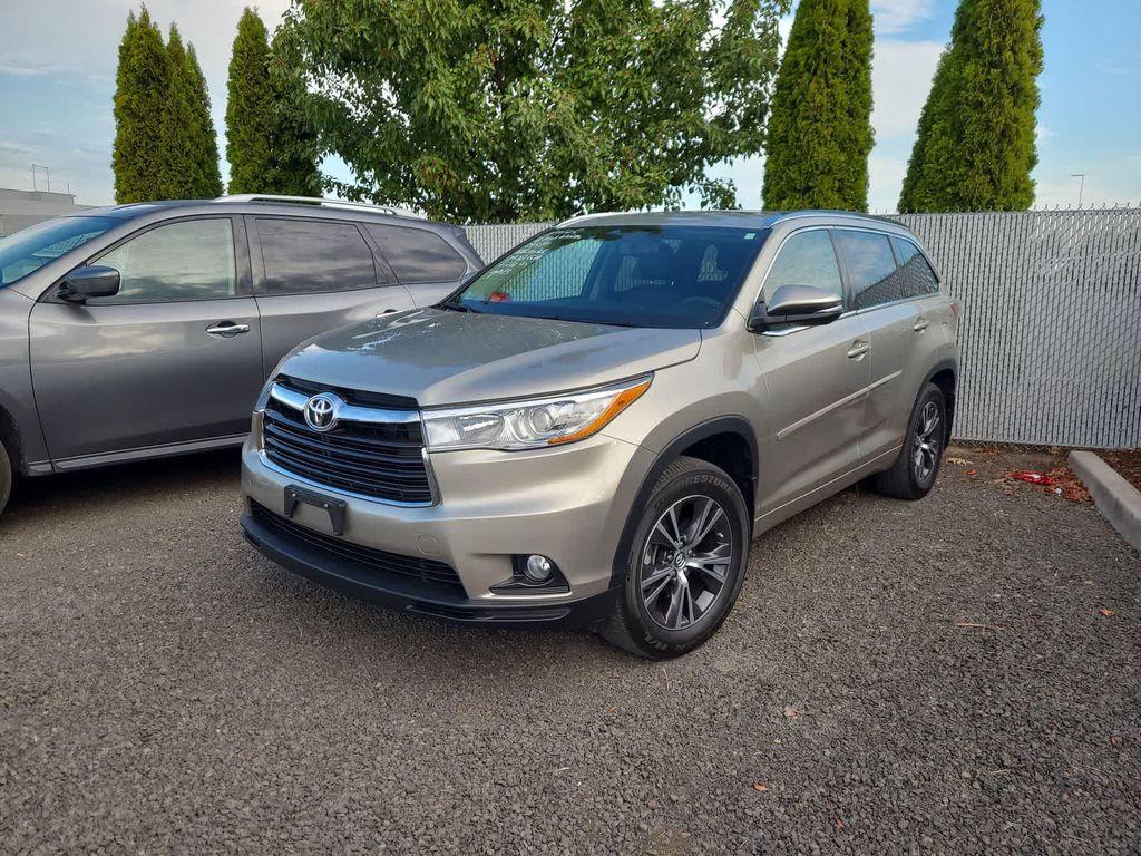 used 2016 Toyota Highlander car, priced at $28,998