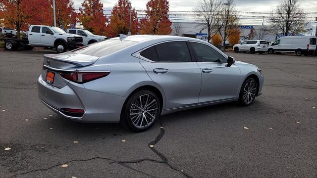 used 2023 Lexus ES 300h car, priced at $39,998