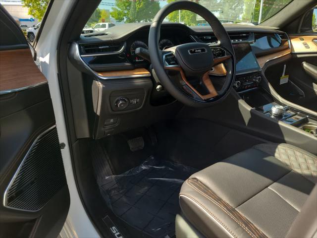 new 2025 Jeep Grand Cherokee car, priced at $61,999