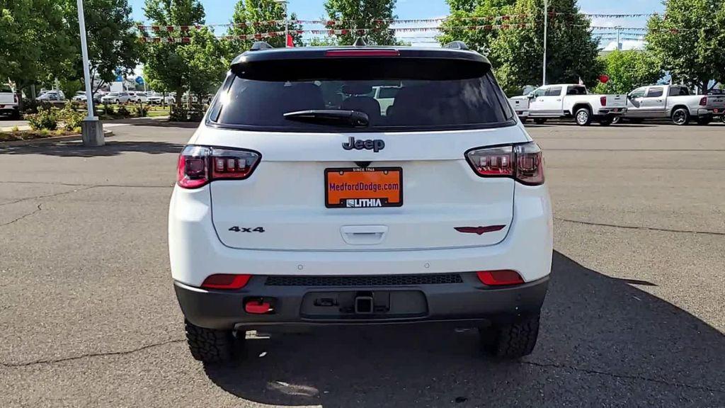 new 2025 Jeep Compass car, priced at $34,999