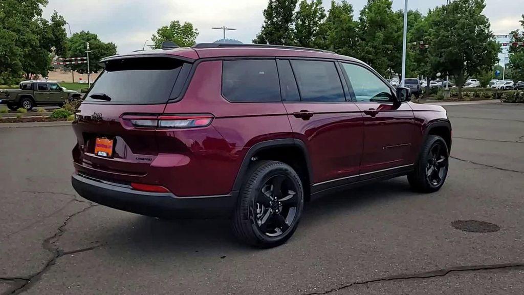 new 2025 Jeep Grand Cherokee L car, priced at $49,999
