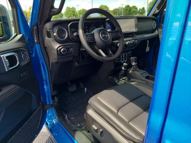 new 2025 Jeep Gladiator car, priced at $45,999