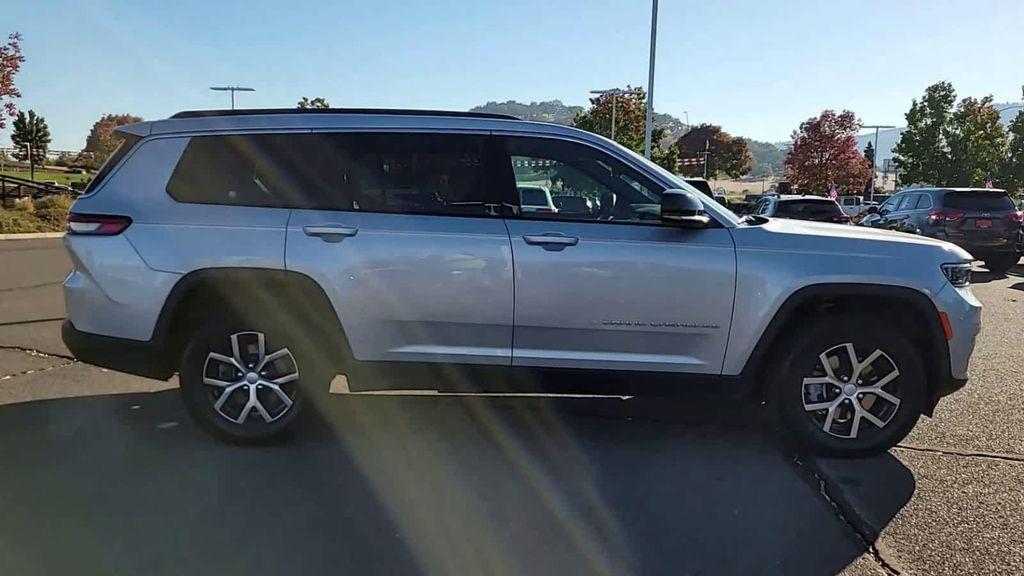 used 2024 Jeep Grand Cherokee L car, priced at $35,798