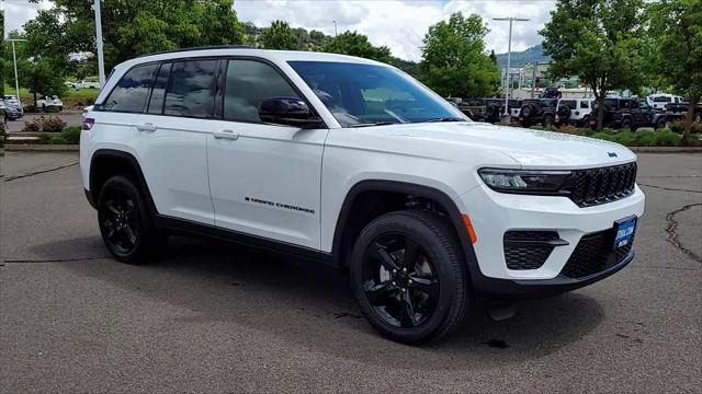 new 2025 Jeep Grand Cherokee car, priced at $44,755