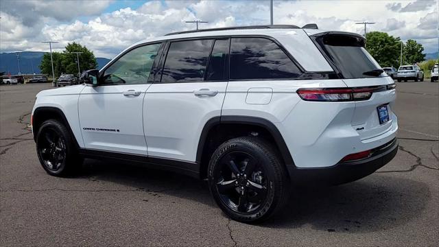 new 2025 Jeep Grand Cherokee car, priced at $44,755