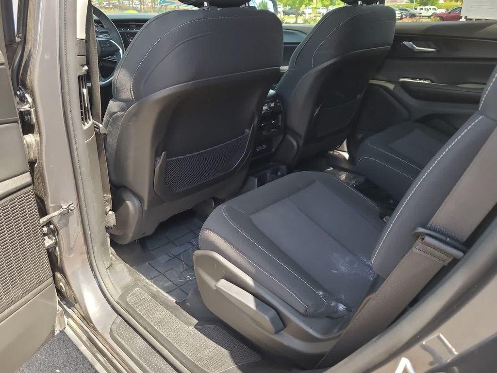 used 2023 Jeep Grand Cherokee L car, priced at $35,998