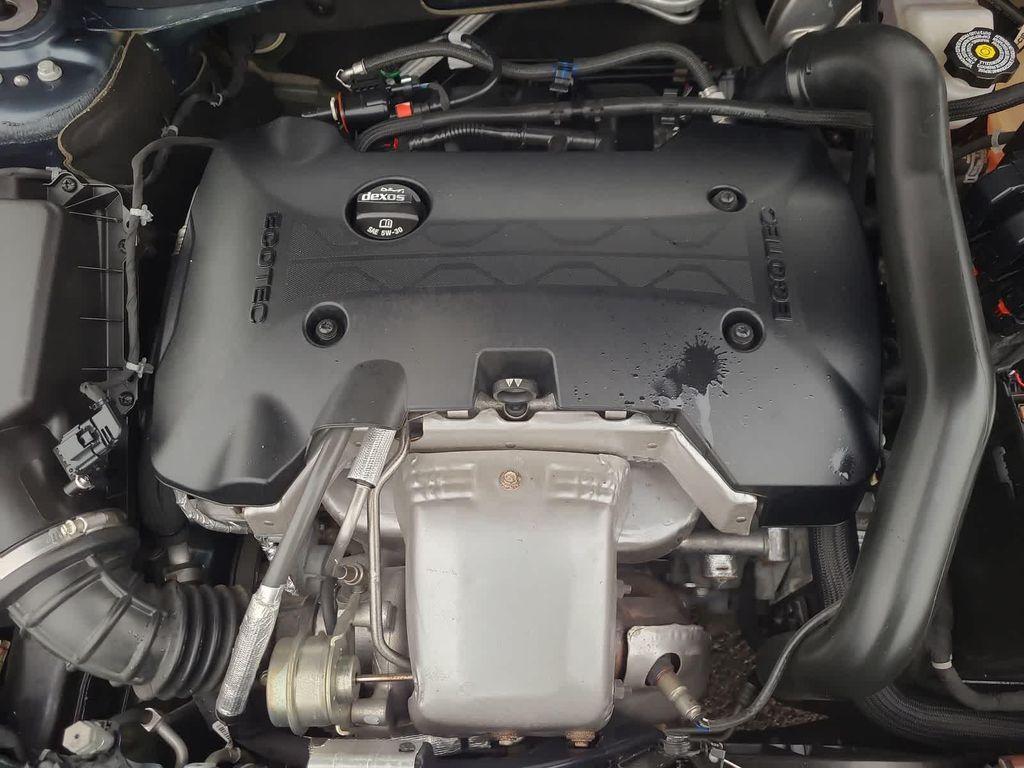 used 2020 Chevrolet Malibu car, priced at $22,998