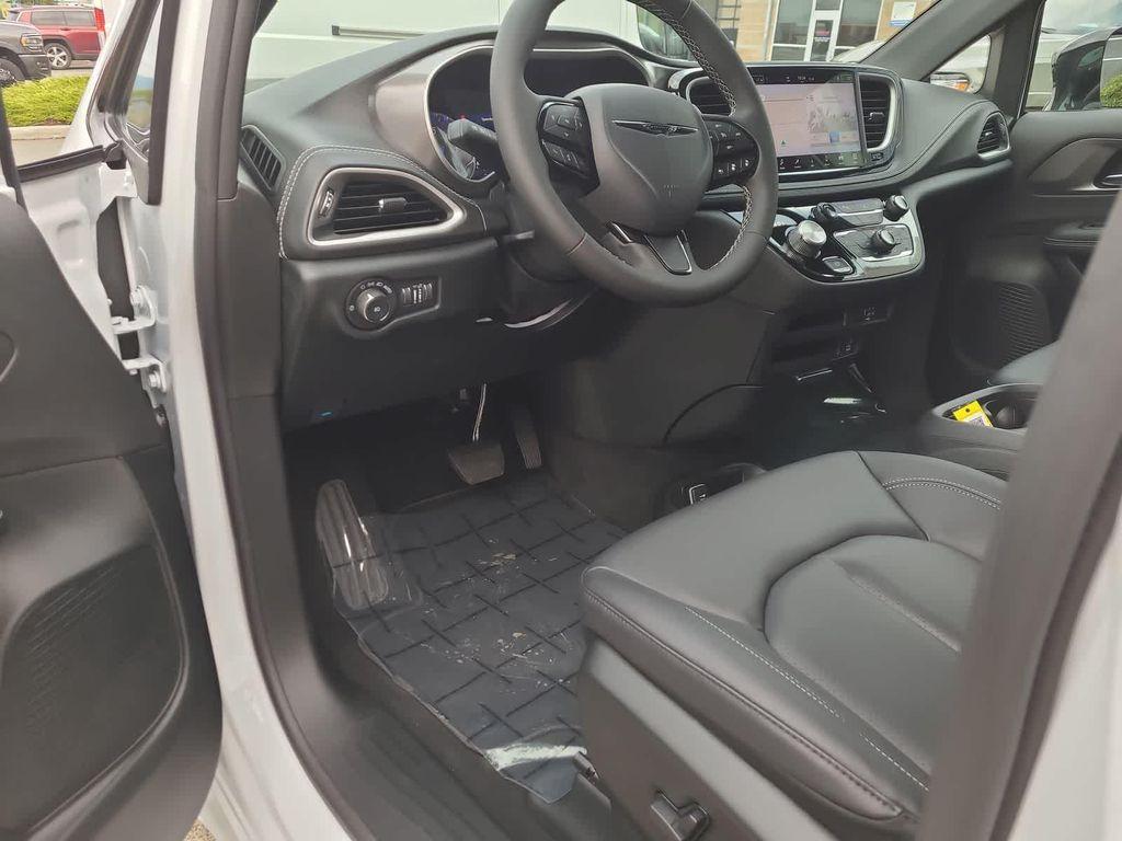 new 2026 Chrysler Pacifica car, priced at $52,355