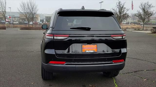 new 2025 Jeep Grand Cherokee car, priced at $40,999