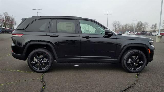 new 2025 Jeep Grand Cherokee car, priced at $40,999