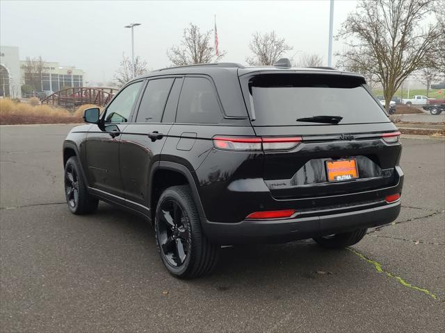 new 2025 Jeep Grand Cherokee car, priced at $40,999